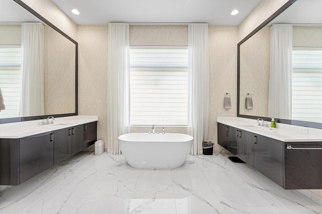 9235 Coral Isles Circle, Palm Beach Gardens, FL 33412