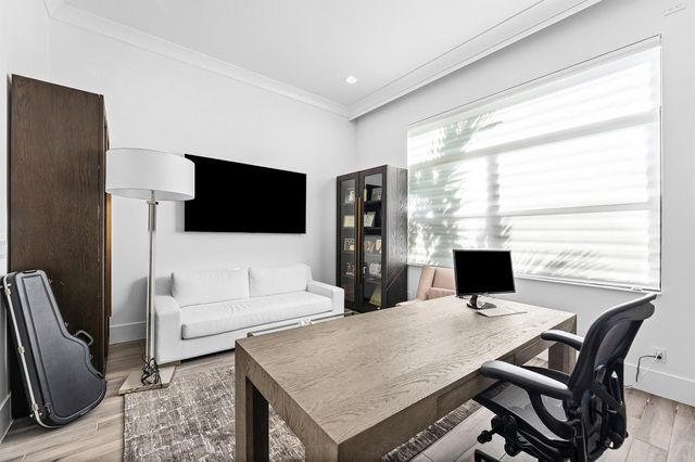 9235 Coral Isles Circle, Palm Beach Gardens, FL 33412