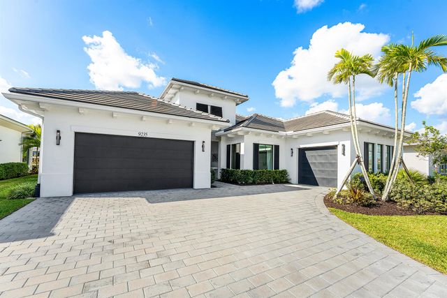 9235 Coral Isles Circle, Palm Beach Gardens, FL 33412