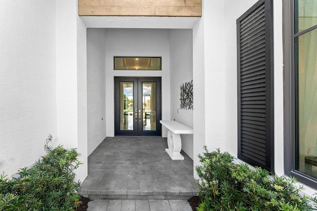 9235 Coral Isles Circle, Palm Beach Gardens, FL 33412