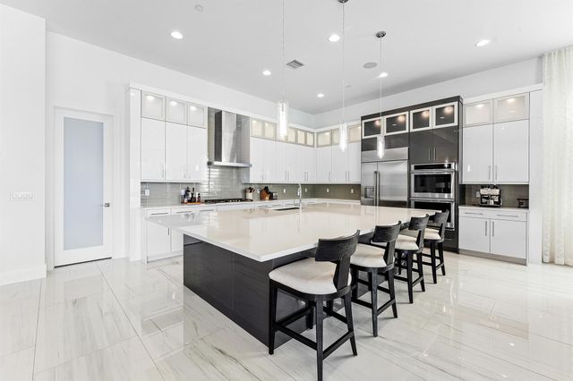 9235 Coral Isles Circle, Palm Beach Gardens, FL 33412