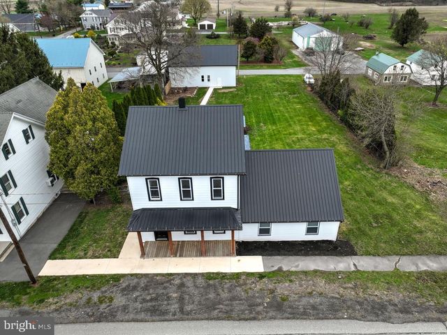 215 E MARKET ST, Gratz, PA 17030