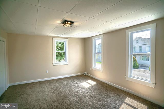 215 E MARKET ST, Gratz, PA 17030