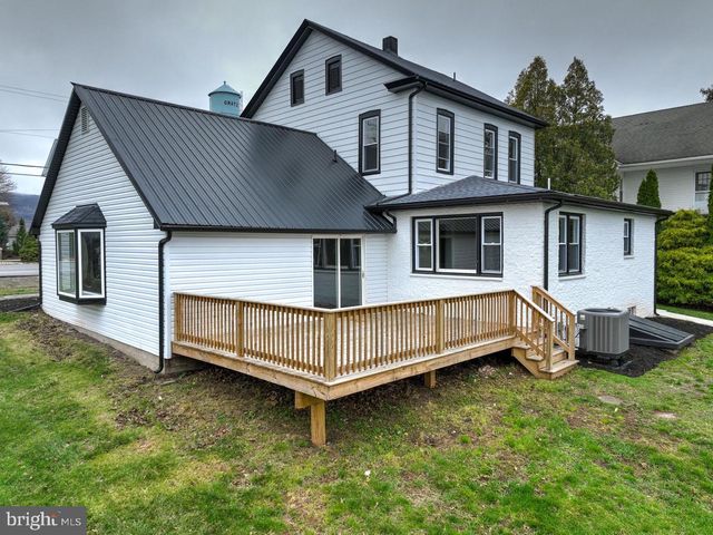 215 E MARKET ST, Gratz, PA 17030
