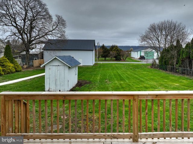 215 E MARKET ST, Gratz, PA 17030