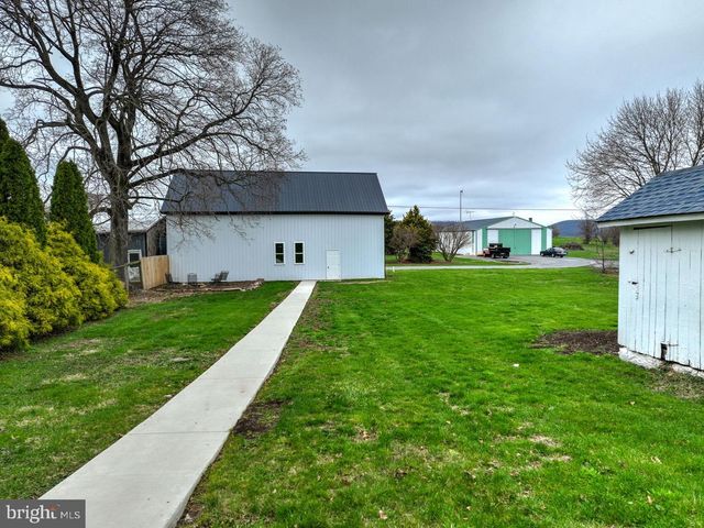 215 E MARKET ST, Gratz, PA 17030