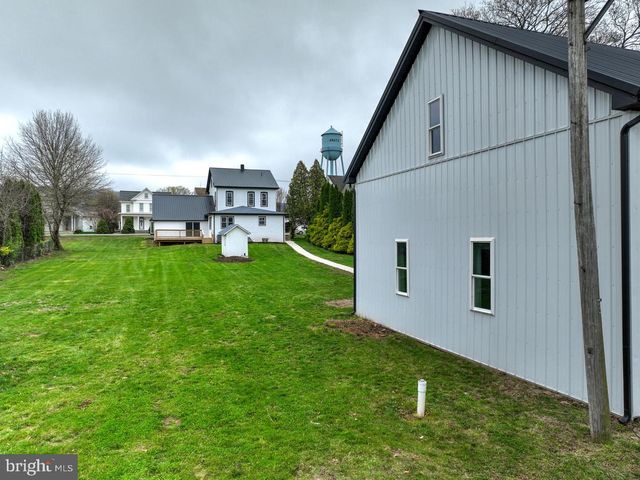 215 E MARKET ST, Gratz, PA 17030