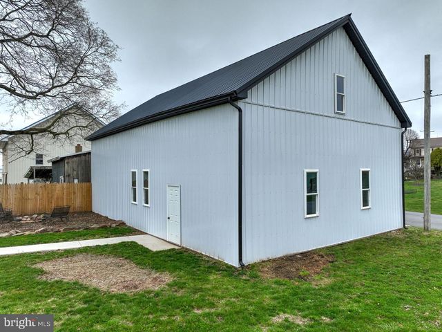 215 E MARKET ST, Gratz, PA 17030