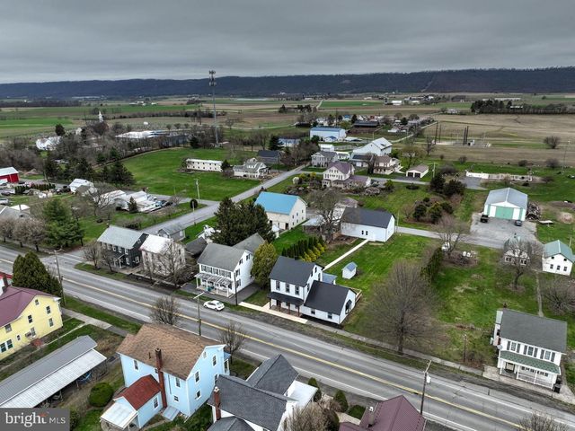 215 E MARKET ST, Gratz, PA 17030