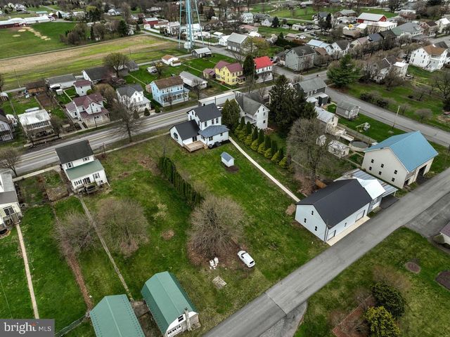 215 E MARKET ST, Gratz, PA 17030
