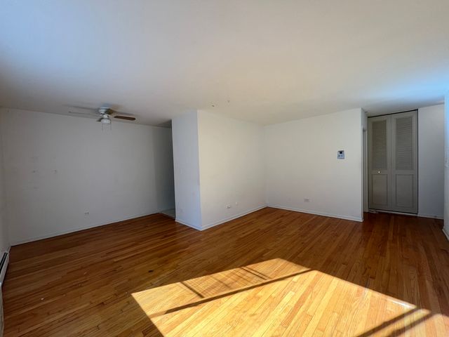 516 W Melrose Street 506, Chicago, IL 60657