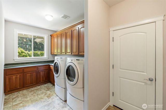 8749 82nd Lane SE, Olympia, WA 98513