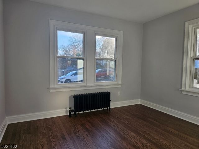 31 Wyckoff Ave, Wyckoff Twp., NJ 07446