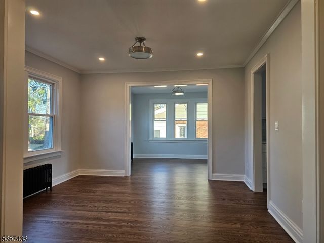 31 Wyckoff Ave, Wyckoff Twp., NJ 07446