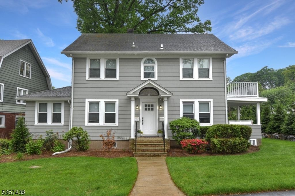 31 Wyckoff Ave, Wyckoff Twp., NJ 07446