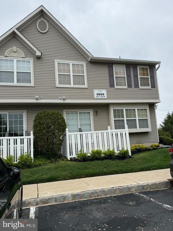 2605 GRAMERCY WAY, Mount Laurel, NJ 08054