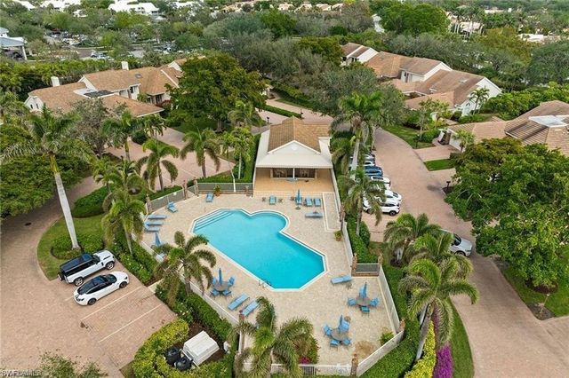6652 Trident WAY J-1, Naples, FL 34108