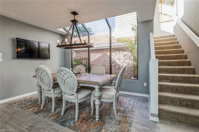 6652 Trident WAY J-1, Naples, FL 34108