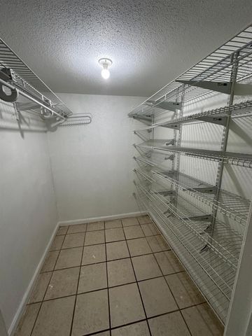 9797 Leawood Boulevard 601, Houston, TX 77099