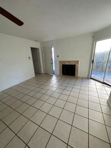 9797 Leawood Boulevard 601, Houston, TX 77099