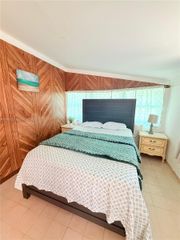 19631 NE 12th Ct EFF, Miami, FL 33179