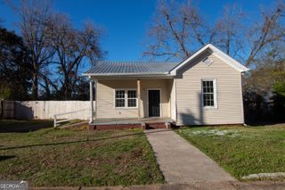 2 Wilson Street, Manchester, GA 31816