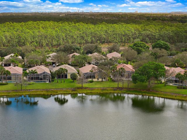 8764 Oldham Way, Palm Beach Gardens, FL 33412