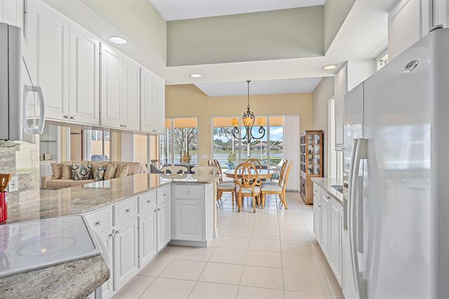 8764 Oldham Way, Palm Beach Gardens, FL 33412