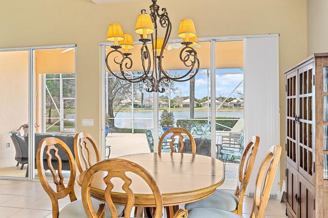 8764 Oldham Way, Palm Beach Gardens, FL 33412