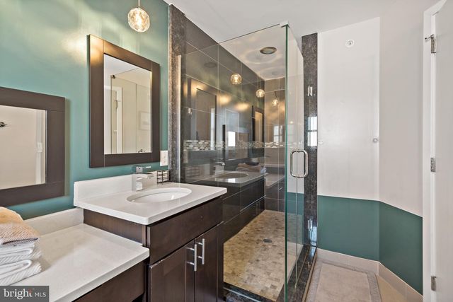 1517 LATONA ST, Philadelphia, PA 19146