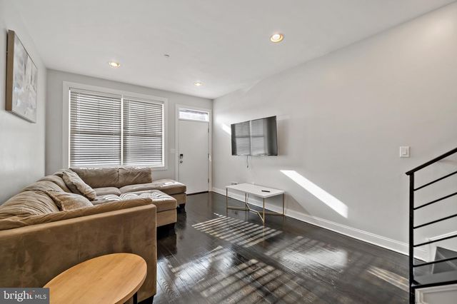 1517 LATONA ST, Philadelphia, PA 19146