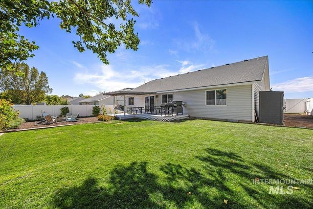 1504 N Evergreen St, Jerome, ID 83338