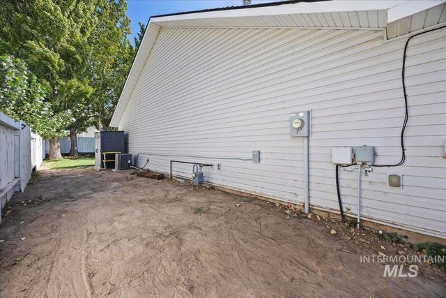1504 N Evergreen St, Jerome, ID 83338
