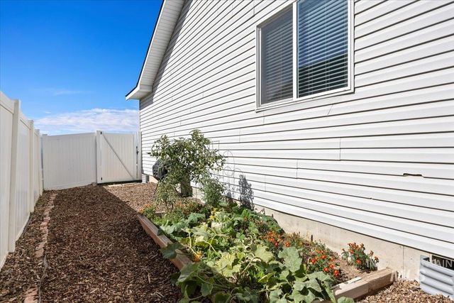 1504 N Evergreen St, Jerome, ID 83338