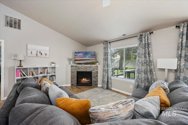 1504 N Evergreen St, Jerome, ID 83338