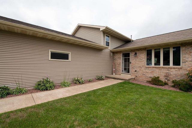 1795 WOODSTOCK STREET, Oshkosh, WI 54904