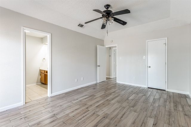 5008 Santa Fe Court, Arlington, TX 76017