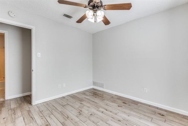 5008 Santa Fe Court, Arlington, TX 76017