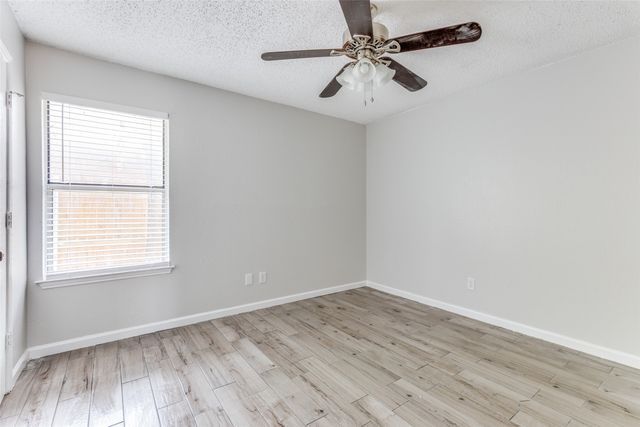 5008 Santa Fe Court, Arlington, TX 76017