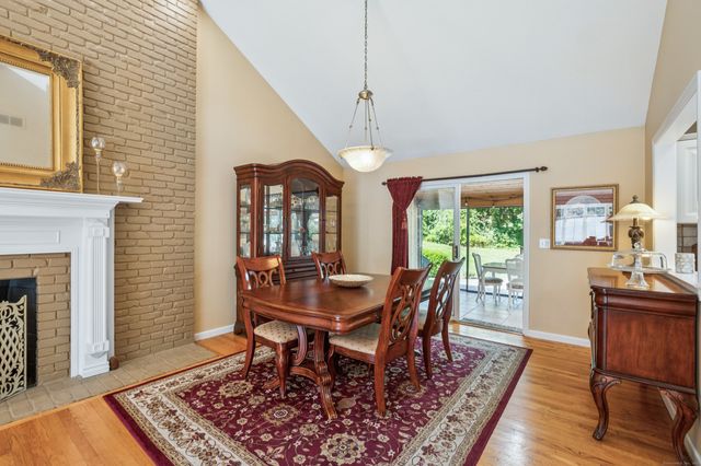36 Blue Ridge Drive, Simsbury, CT 06089