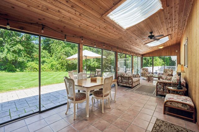 36 Blue Ridge Drive, Simsbury, CT 06089