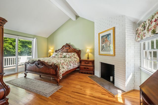 36 Blue Ridge Drive, Simsbury, CT 06089