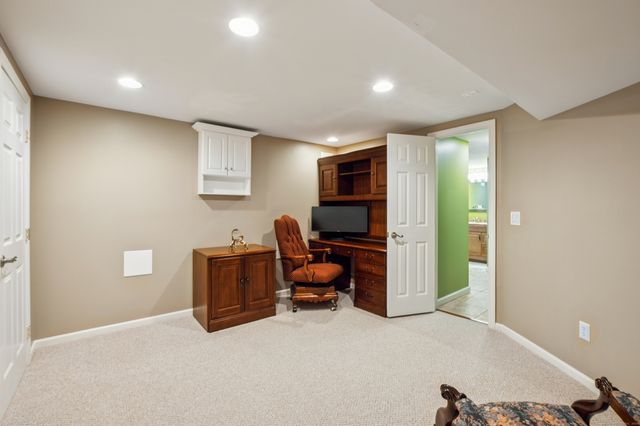 36 Blue Ridge Drive, Simsbury, CT 06089