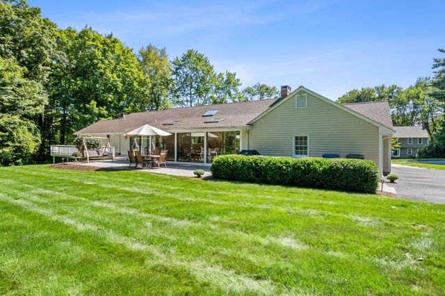 36 Blue Ridge Drive, Simsbury, CT 06089