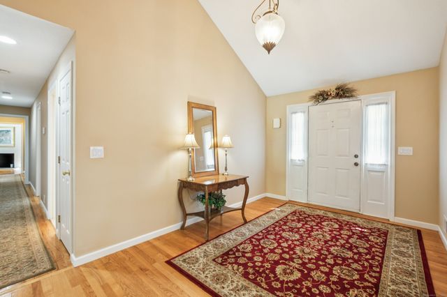 36 Blue Ridge Drive, Simsbury, CT 06089