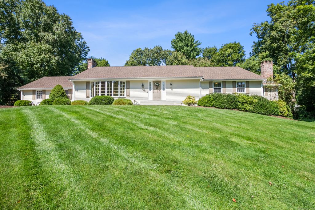 36 Blue Ridge Drive, Simsbury, CT 06089