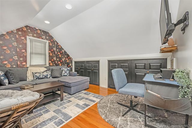 430 Staples Street, Farmingdale, NY 11735