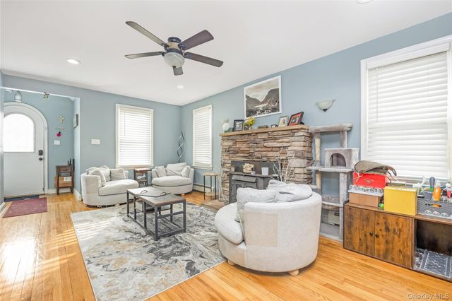 430 Staples Street, Farmingdale, NY 11735