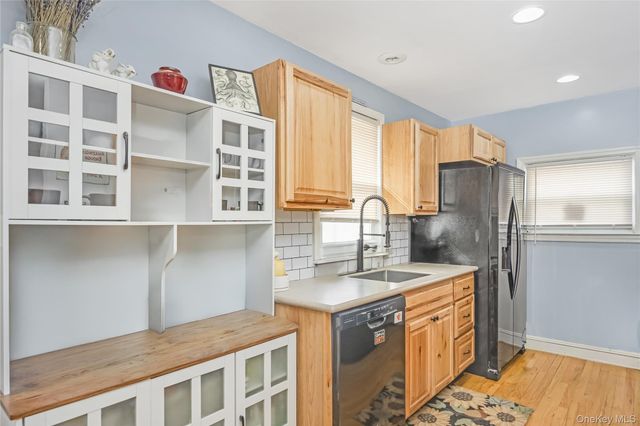 430 Staples Street, Farmingdale, NY 11735