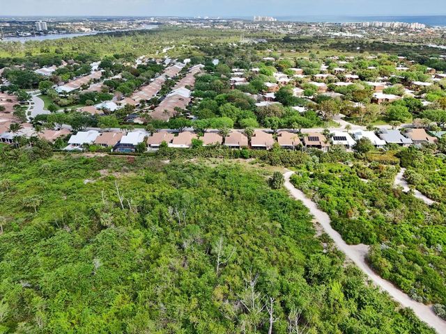 316 River Edge Road, Jupiter, FL 33477